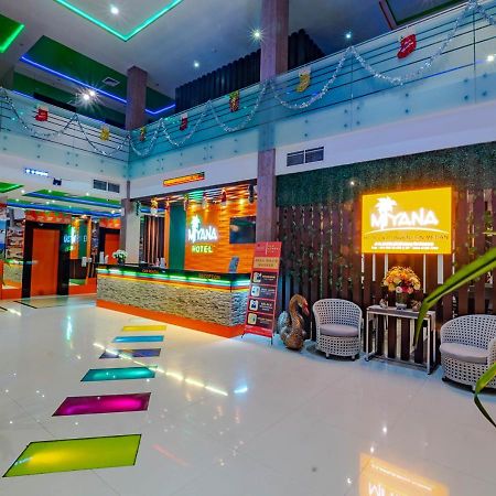 Miyanna Hotel Medan Esterno foto