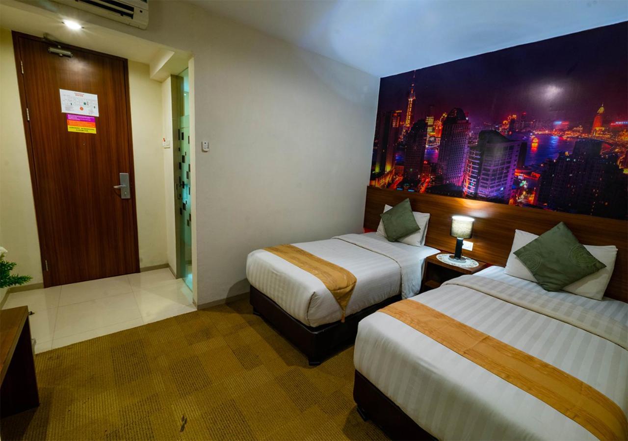 Miyanna Hotel Medan Esterno foto