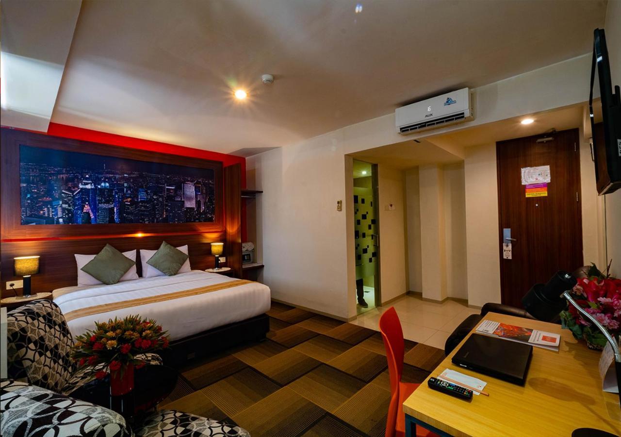 Miyanna Hotel Medan Esterno foto