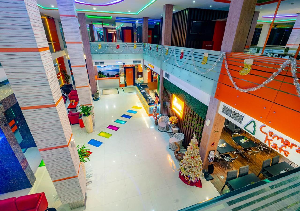Miyanna Hotel Medan Esterno foto