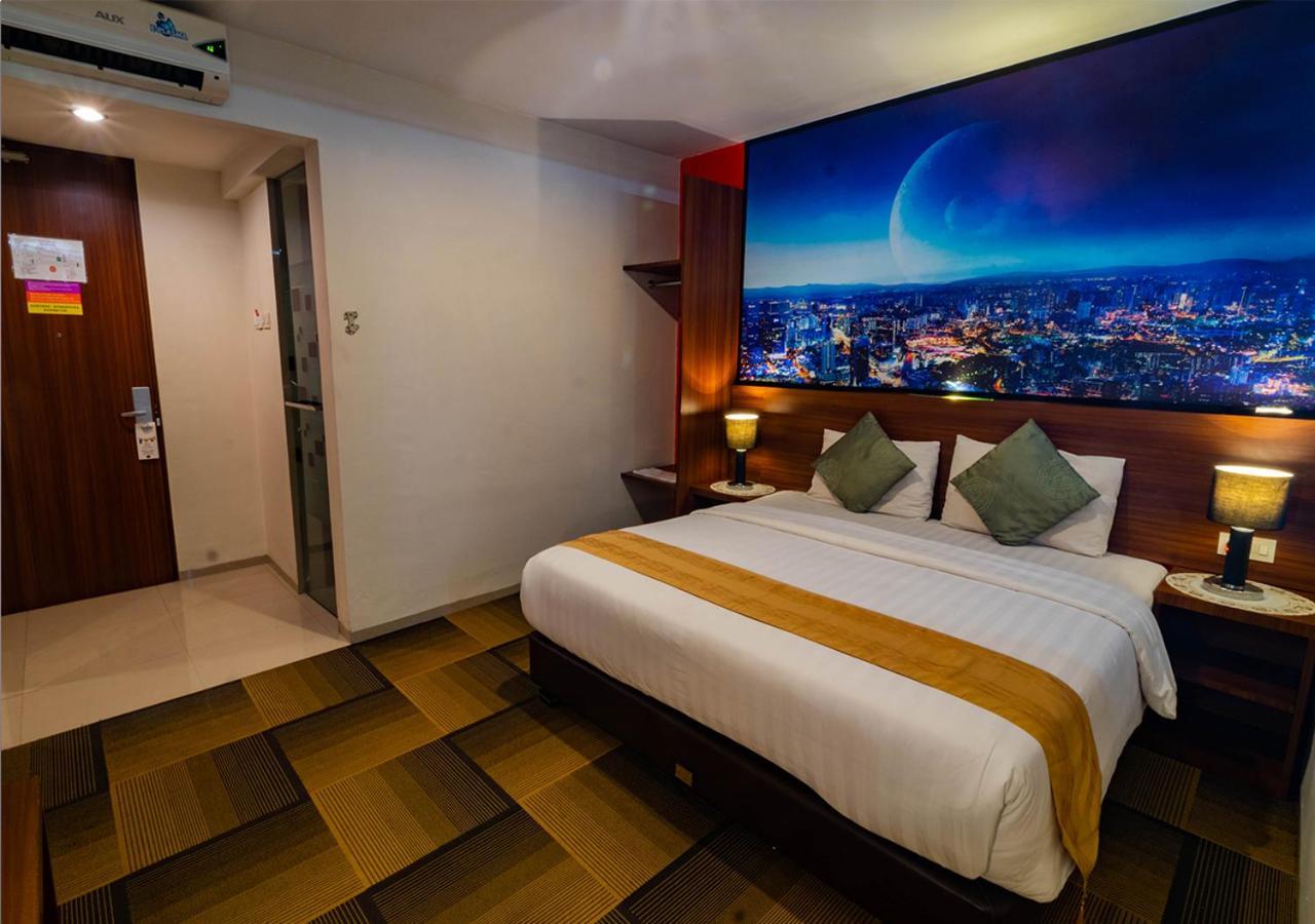 Miyanna Hotel Medan Esterno foto