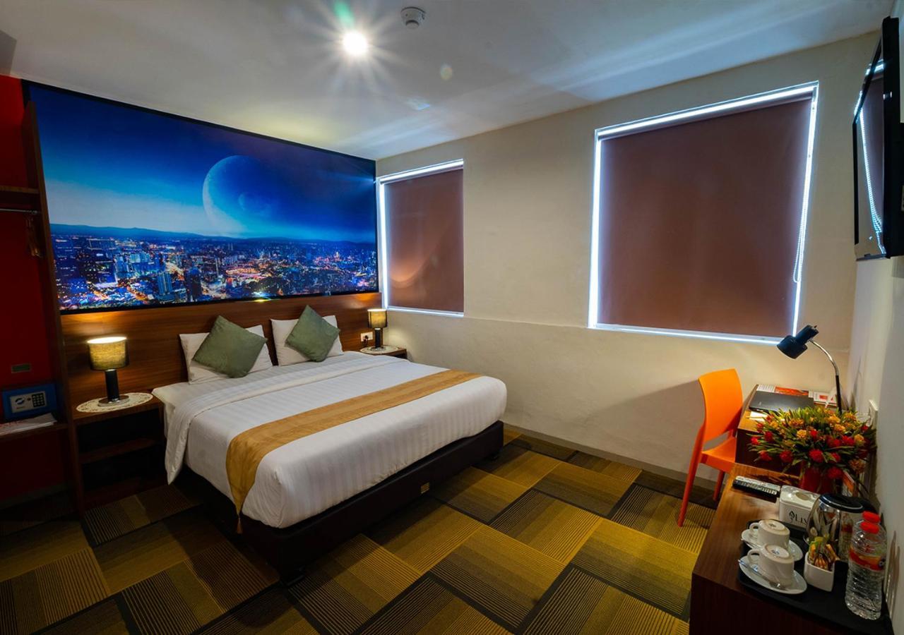 Miyanna Hotel Medan Esterno foto