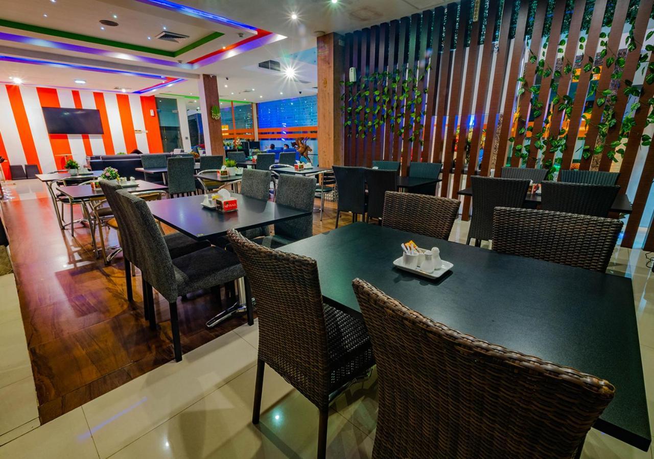 Miyanna Hotel Medan Esterno foto