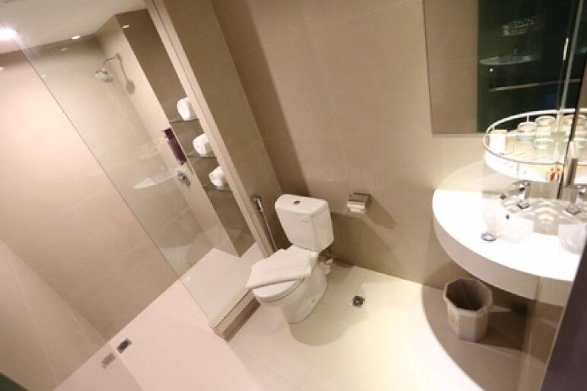 Miyanna Hotel Medan Esterno foto