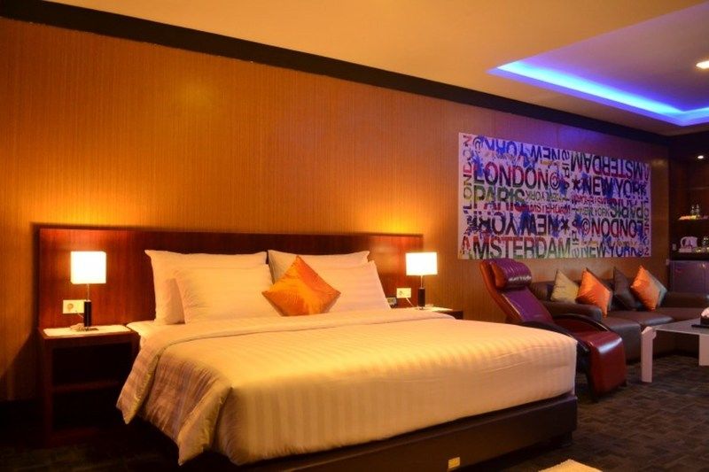 Miyanna Hotel Medan Esterno foto
